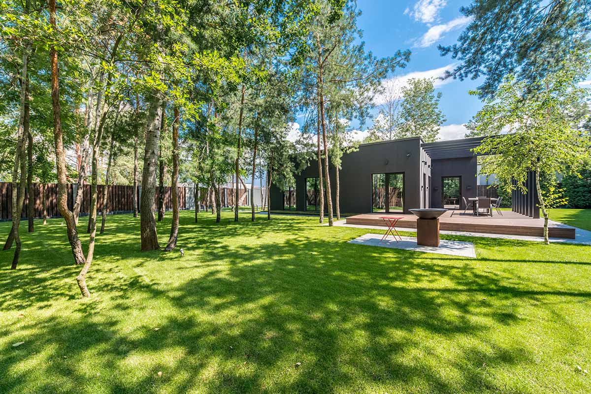 House with Outdoor Living
